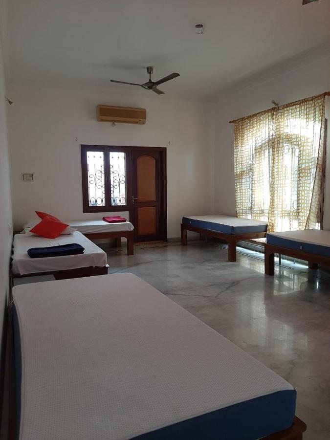 Kygo Hostels Hyderabad Exterior photo